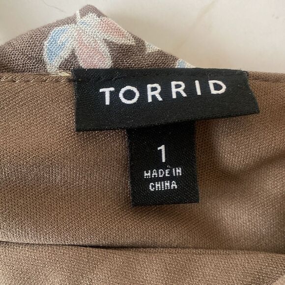 Torrid Maxi Dress sz 1 Floral Soft V-Neck Romper Ruffle Sleeve Coastal Vacation - Picture 5 of 14